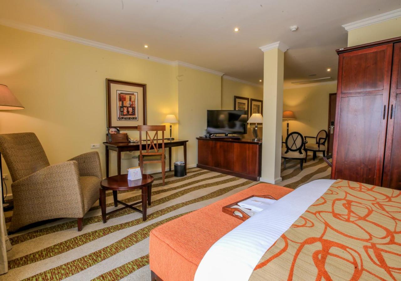 Kigali Serena Hotel Exteriér fotografie