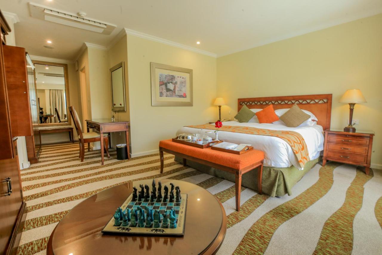 Kigali Serena Hotel Exteriér fotografie